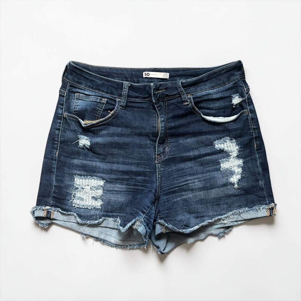 SO High Rise Curvy Midi Distressed Denim Shorts – Size 13/31